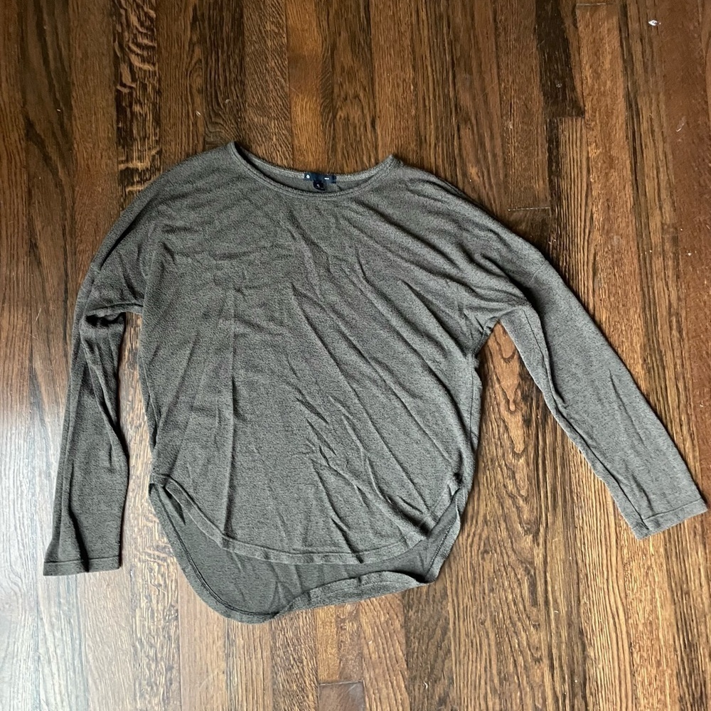 Gap green long sleeve tee